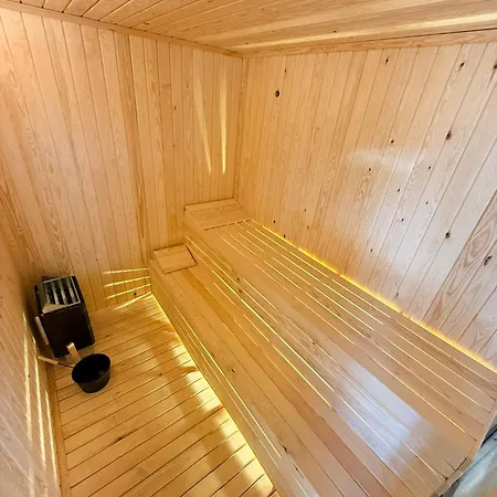 فندق Navy & Arnavutkoy