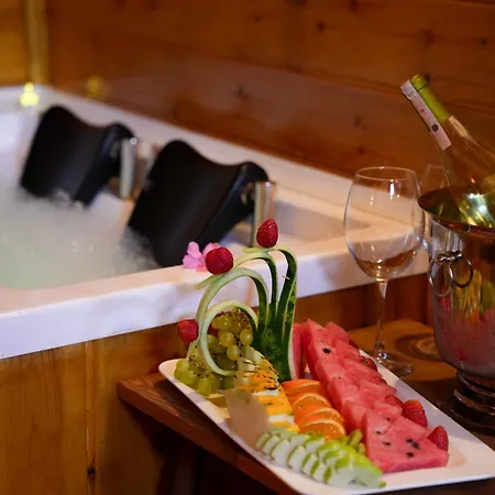 Navy & فندق Arnavutkoy