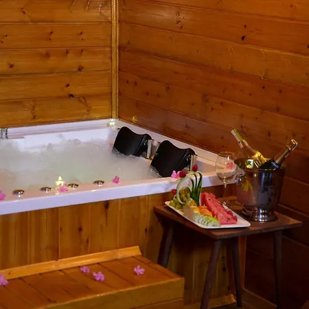 Navy & فندق Arnavutkoy