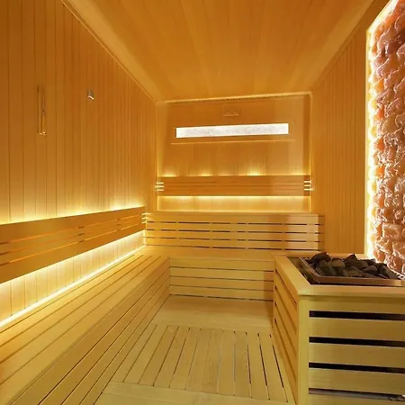 Navy & فندق Arnavutkoy